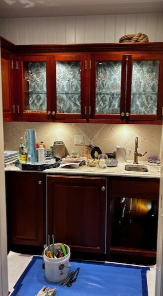 Wet bar Wet bar